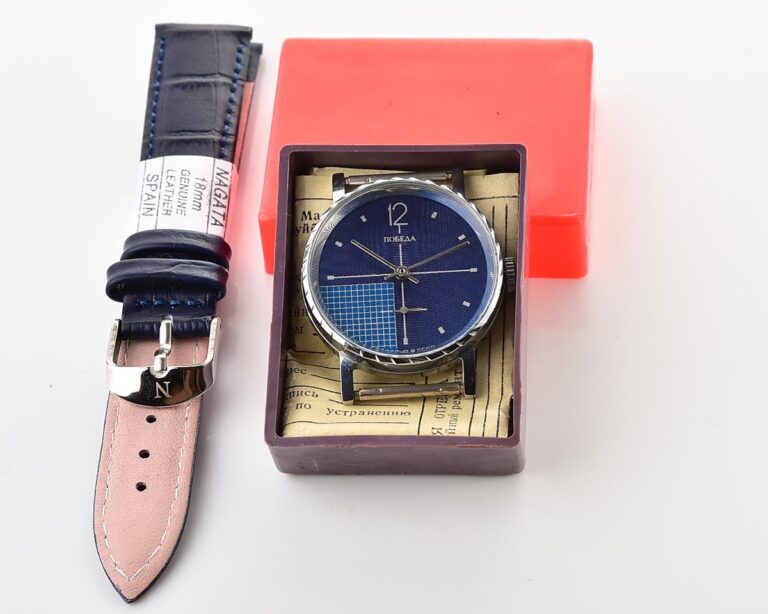 TIME CAPSULE: Soviet mechanical POBEDA watch with upgraded mineral crystal – new old stock(NOS)!