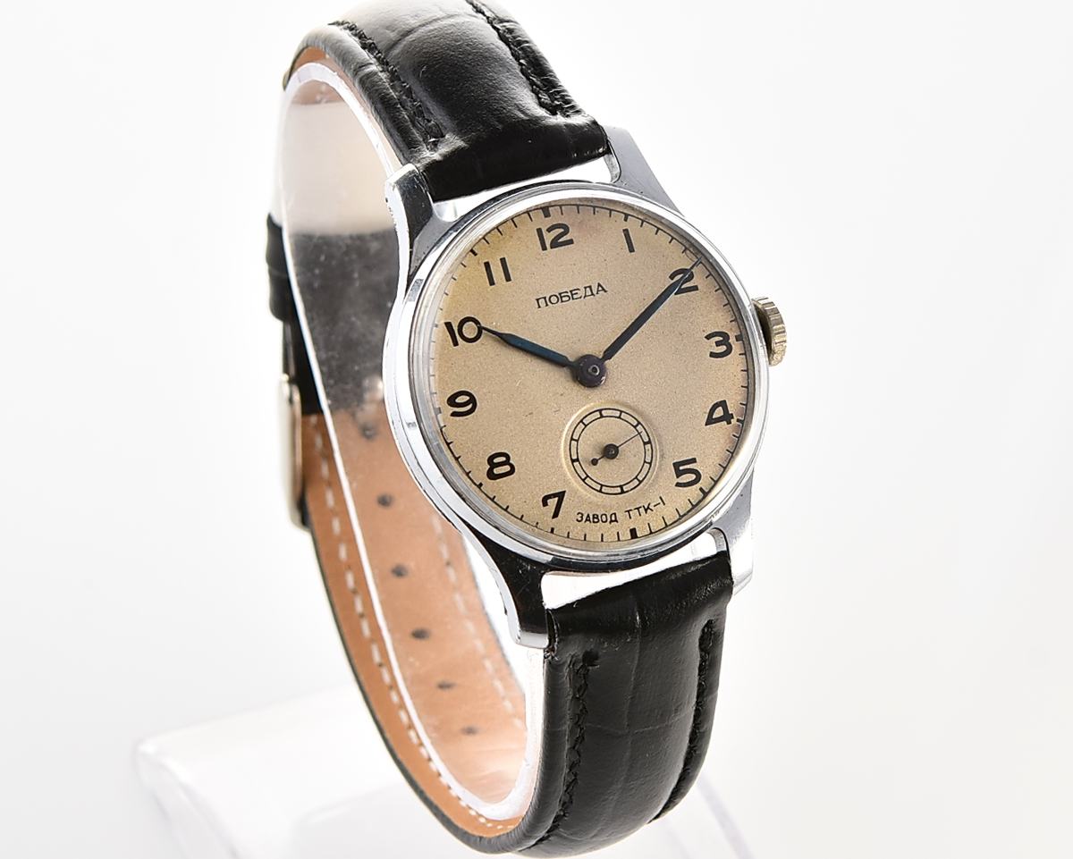 Excellent vintage soviet mechanical 1MChZ POBEDA, TTK-1 on dial