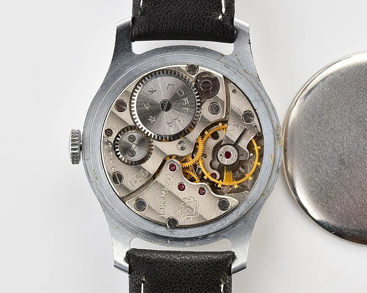 Excellent vintage Soviet mechanical Pobeda watch, 2MChZ from 3rd quarter 1955!