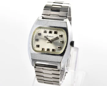 Vintage Soviet Raketa mechanical wristwatch