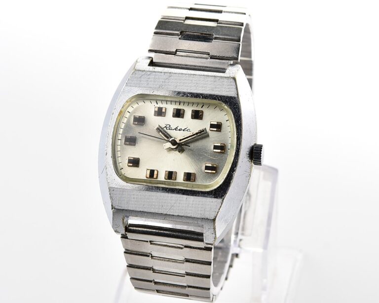 Vintage soviet Raketa mechanical wristwatch