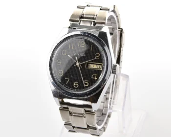 Raketa vintage mechanical wrist watch with double calendar