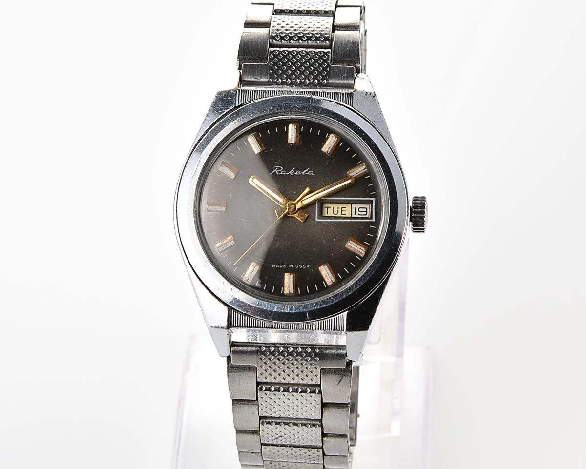 Raketa vintage mechanical wrist watch with double calendar