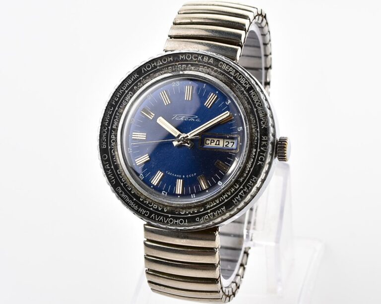 Excellent mechanical RAKETA Goroda(Cities) world time soviet watch