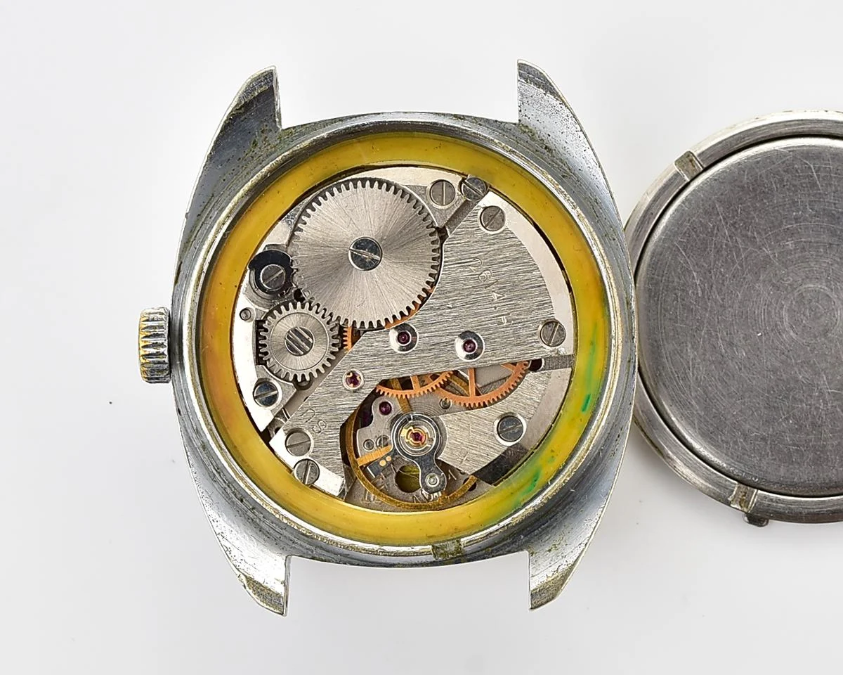 Vintage Soviet Raketa mechanical watch