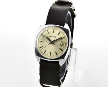 Vintage Soviet Raketa mechanical watch