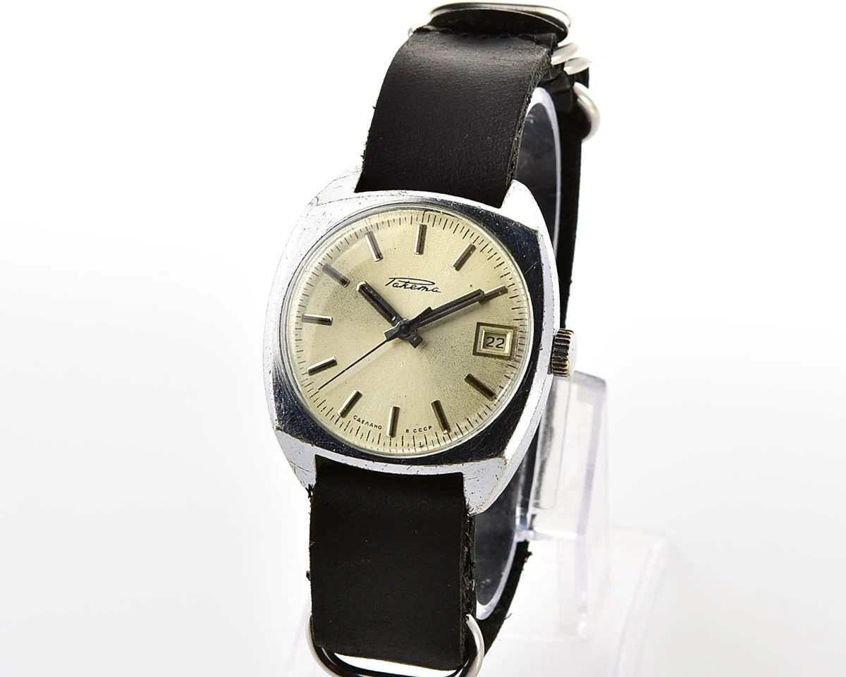 Vintage Soviet Raketa mechanical watch