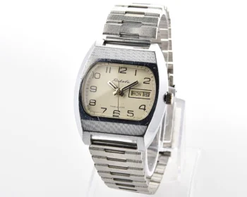 Raketa vintage mechanical wrist watch with double calendar