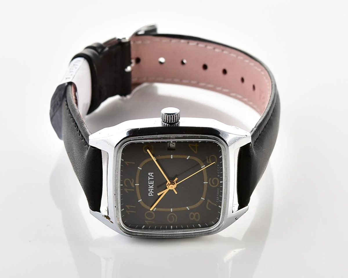 Vintage Soviet Raketa mechanical watch
