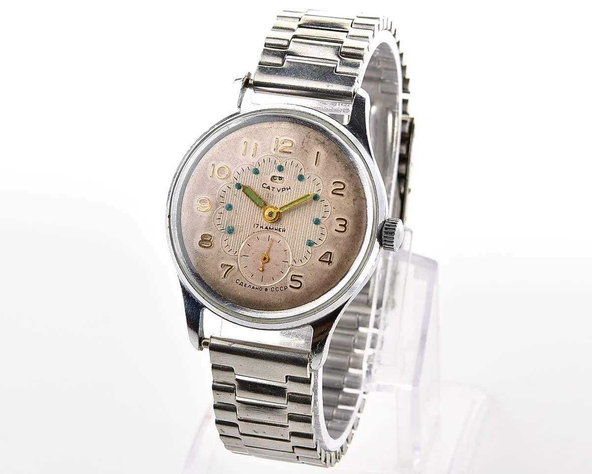 Rare! Vintage Soviet Saturn mechanical watch from the 1950s