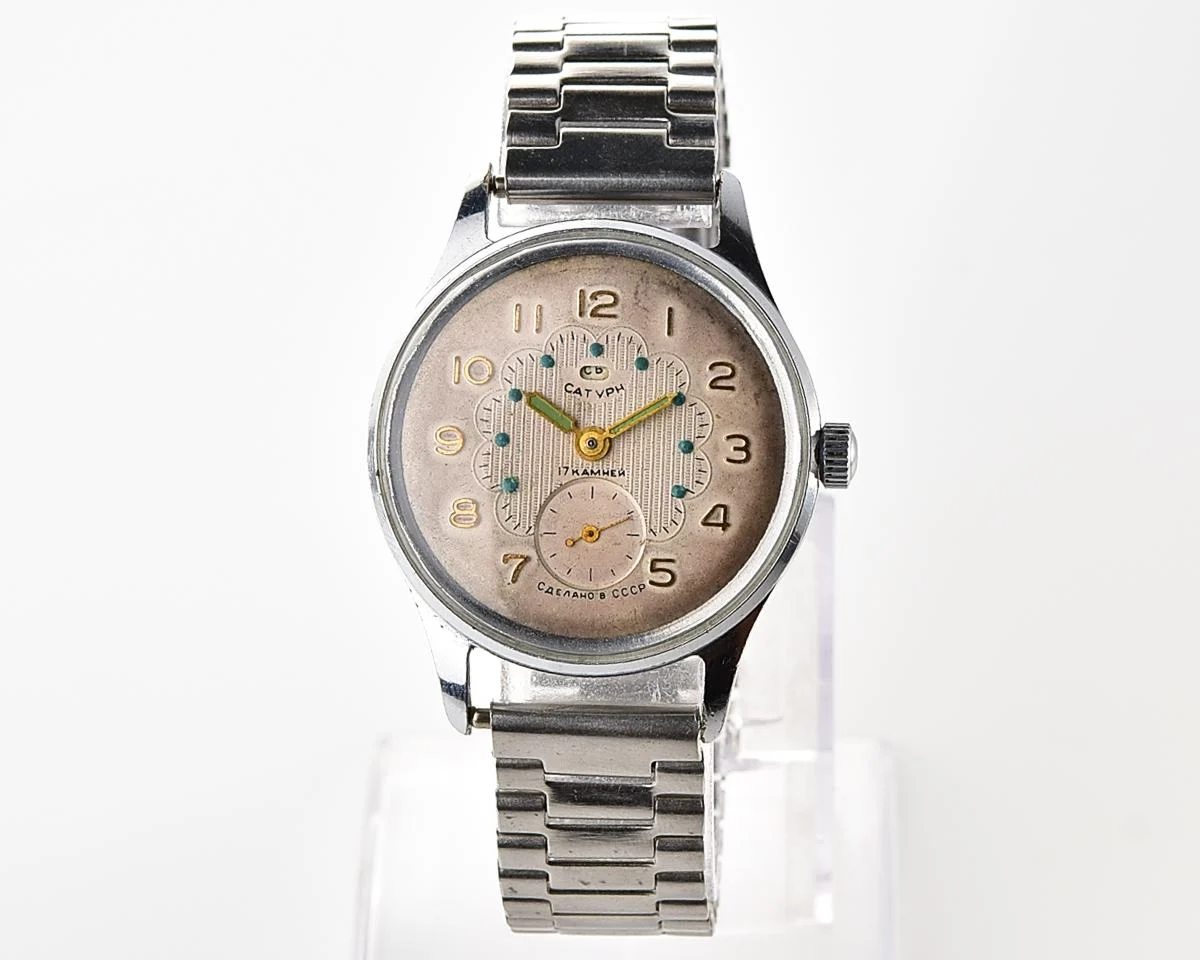 Rare! Vintage Soviet Saturn mechanical watch from the 1950s