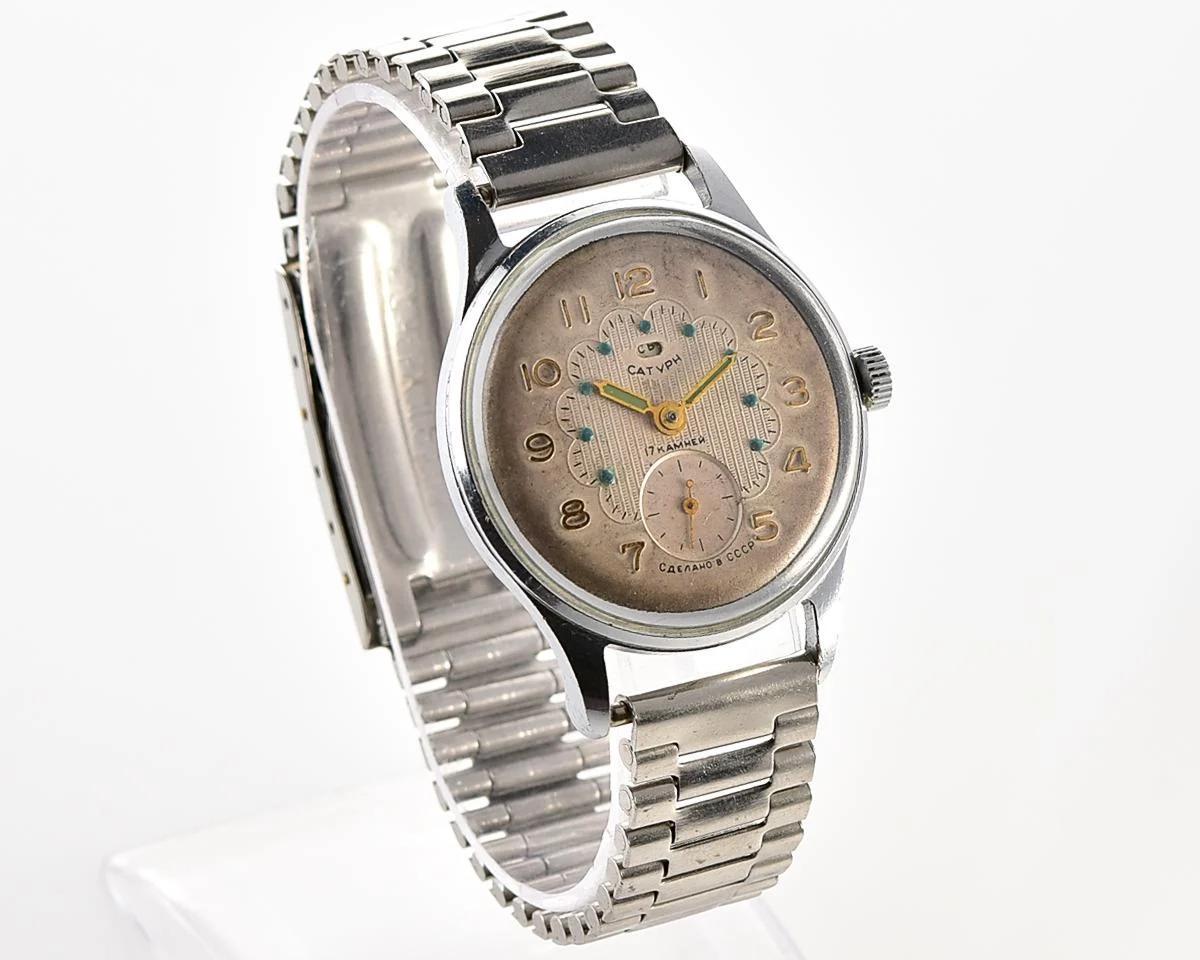 Rare! Vintage Soviet Saturn mechanical watch from the 1950s