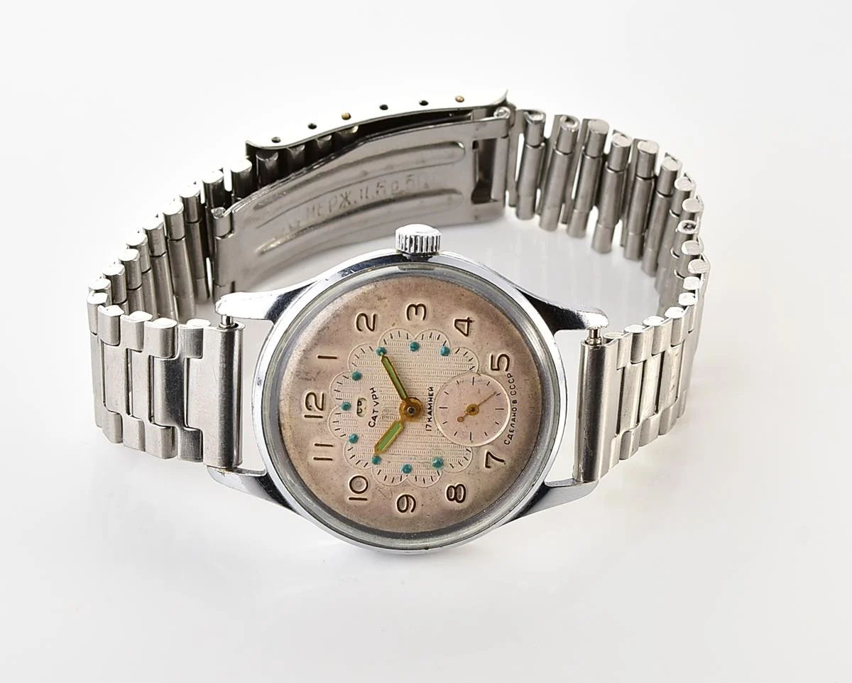 Rare! Vintage Soviet Saturn mechanical watch from the 1950s