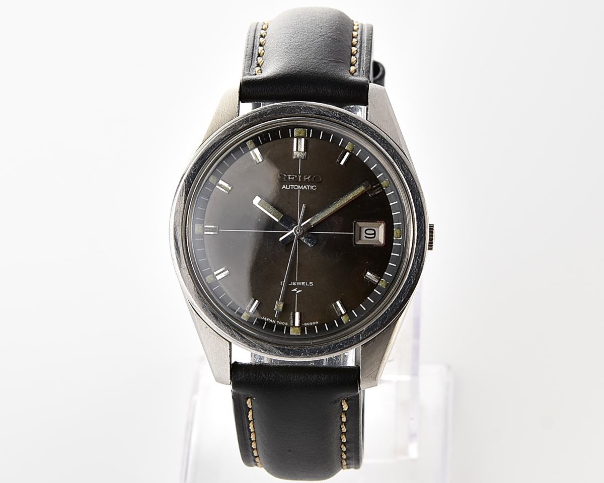 Vintage 1974 SEIKO Automatic 17 jewel mechanical watch - Charcoal Crosshair Dial