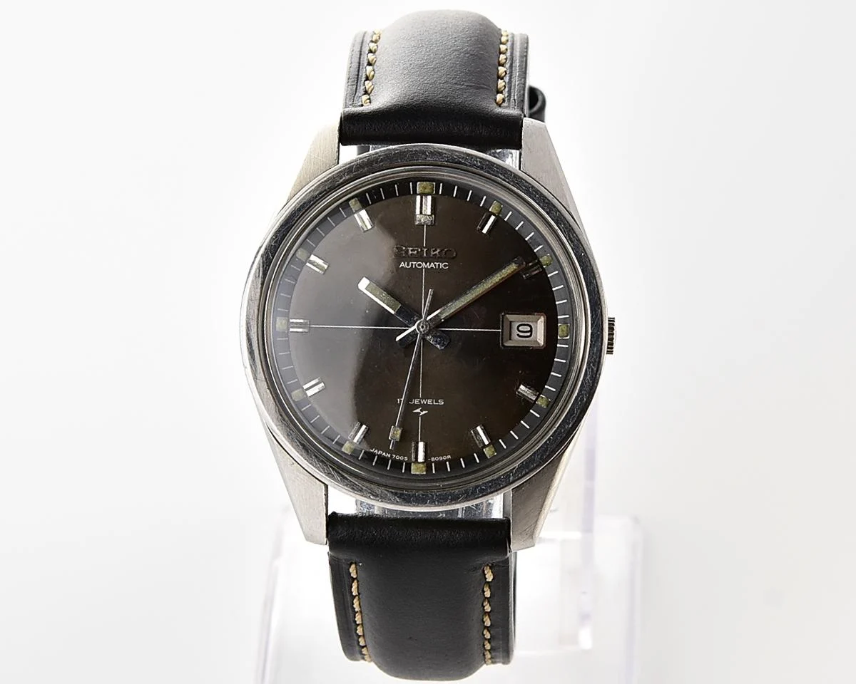 Vintage 1974 Seiko Automatic 17 jewel mechanical watch - Charcoal Crosshair Dial