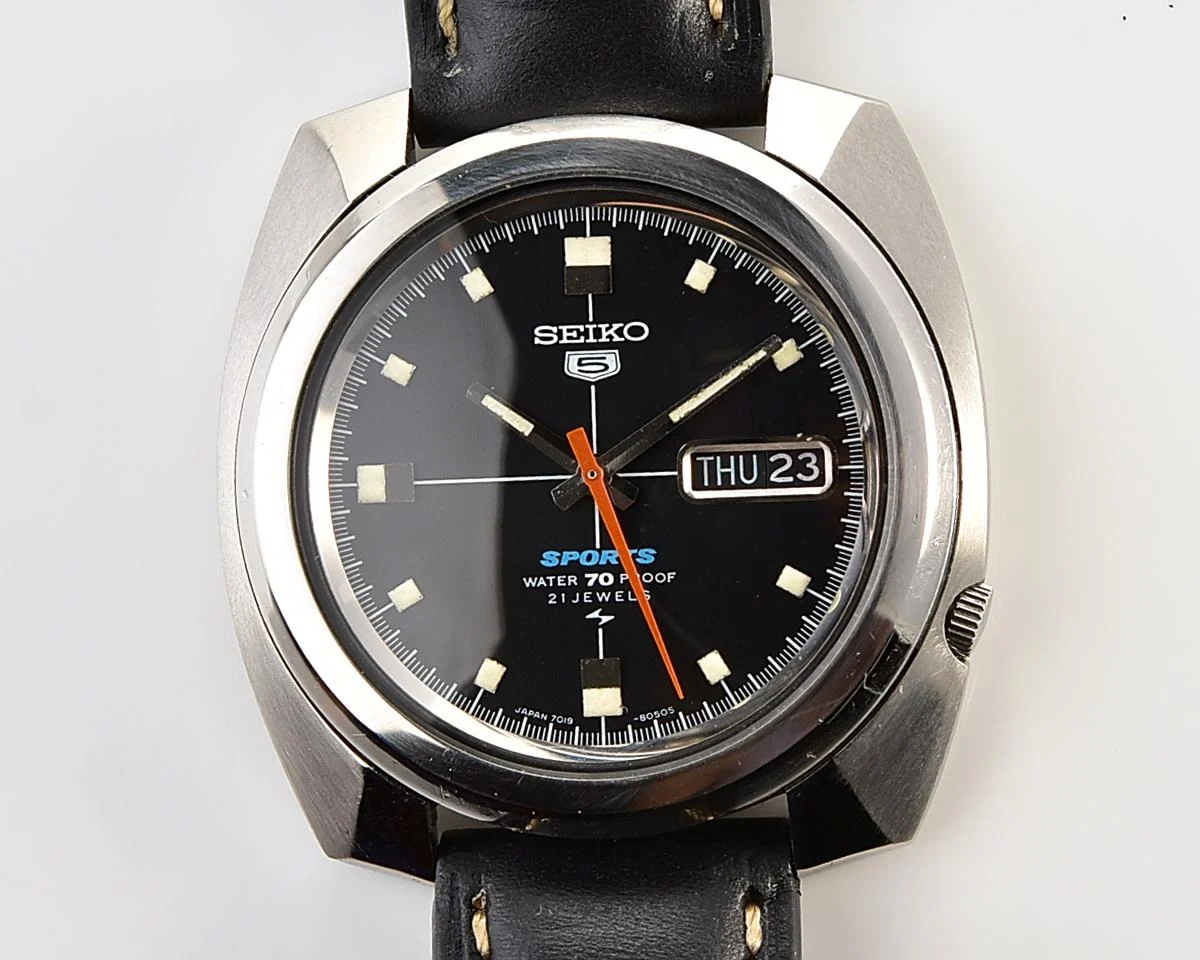 Vintage Seiko 5 Sports "Water 70m Proof" Sport Diver from December 1969
