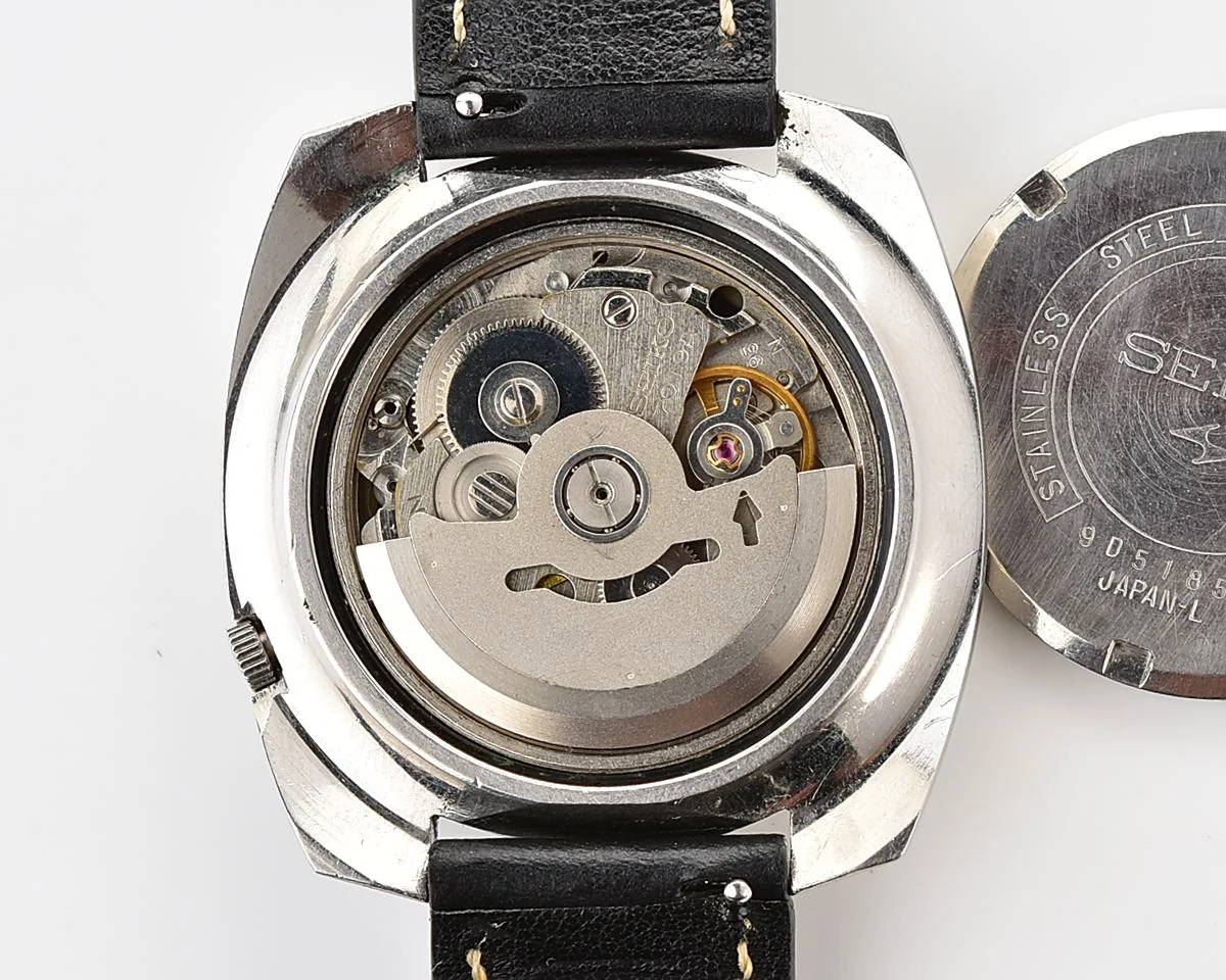 Vintage Seiko 5 Sports "Water 70m Proof" Sport Diver from December 1969