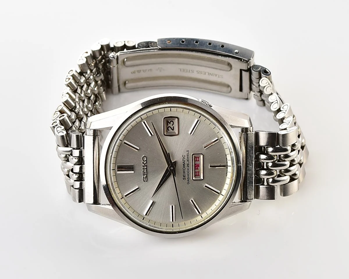 Vintage Seiko Seikomatic Weekdater – Silver Sunburst Day-Date Automatic from May 1966