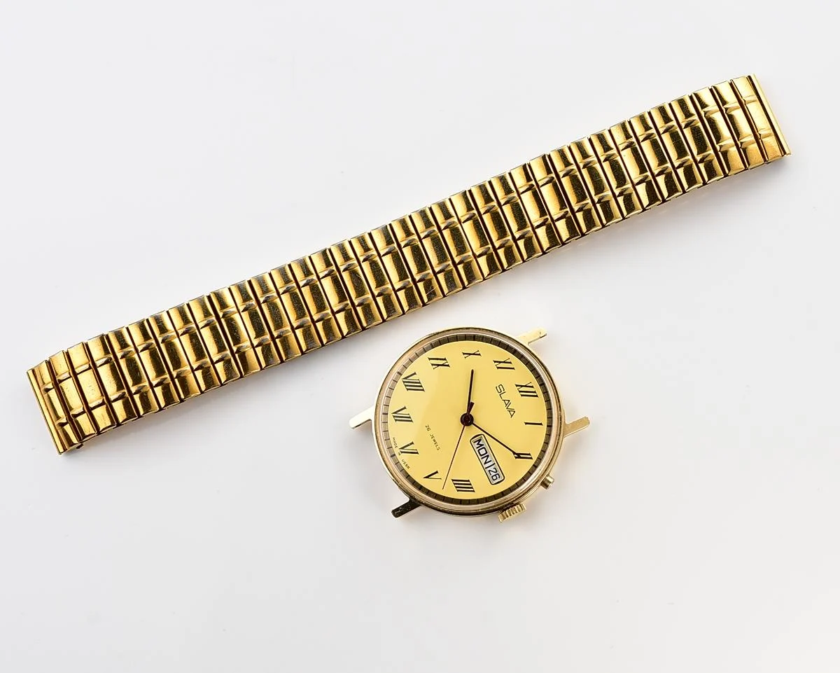 Excellent Slava Soviet gold-plated mechanical vintage watch