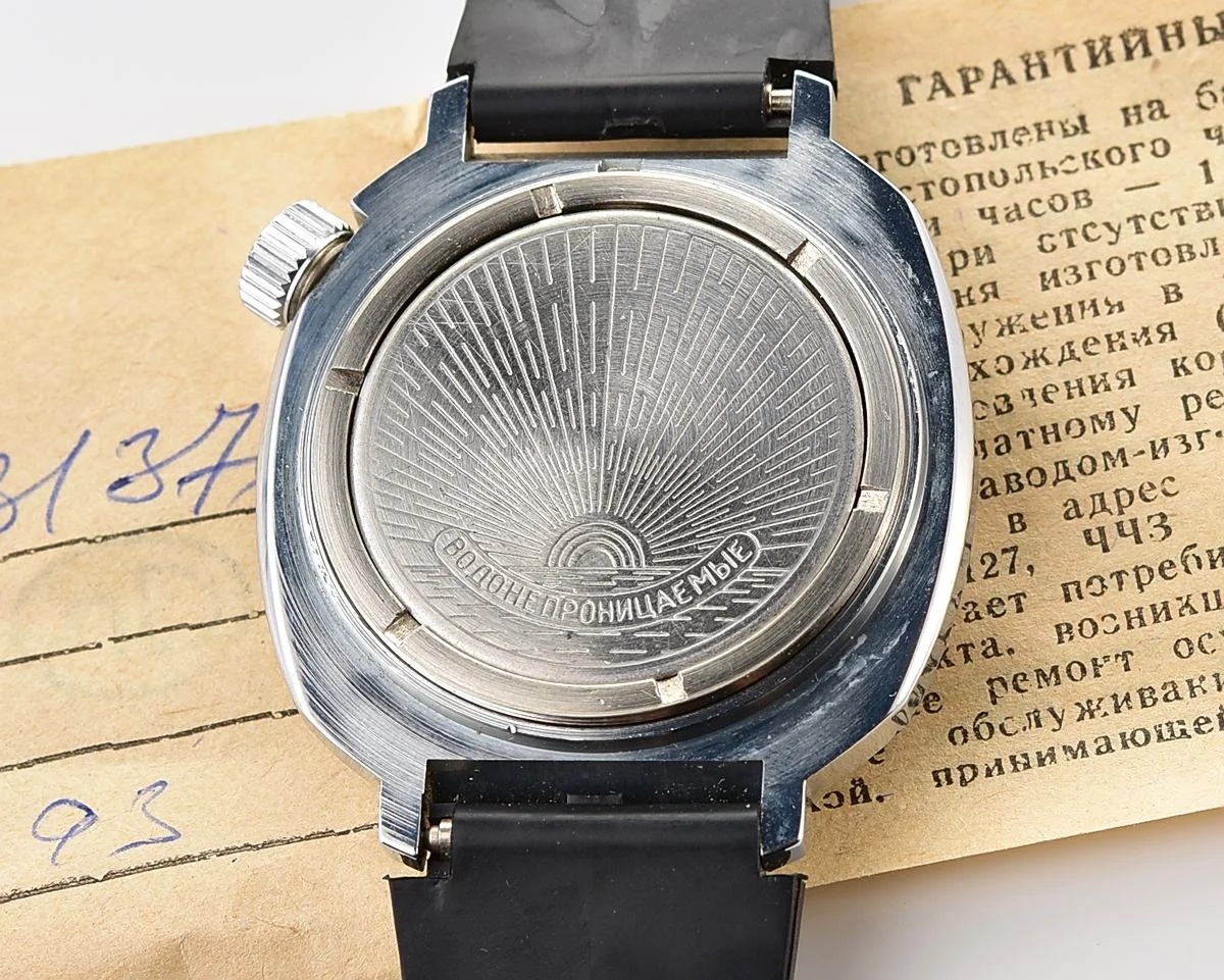 🇺🇦 TIME CAPSULE: Vostok Komandirskie mechanical watch, New Old Stock (NOS)!