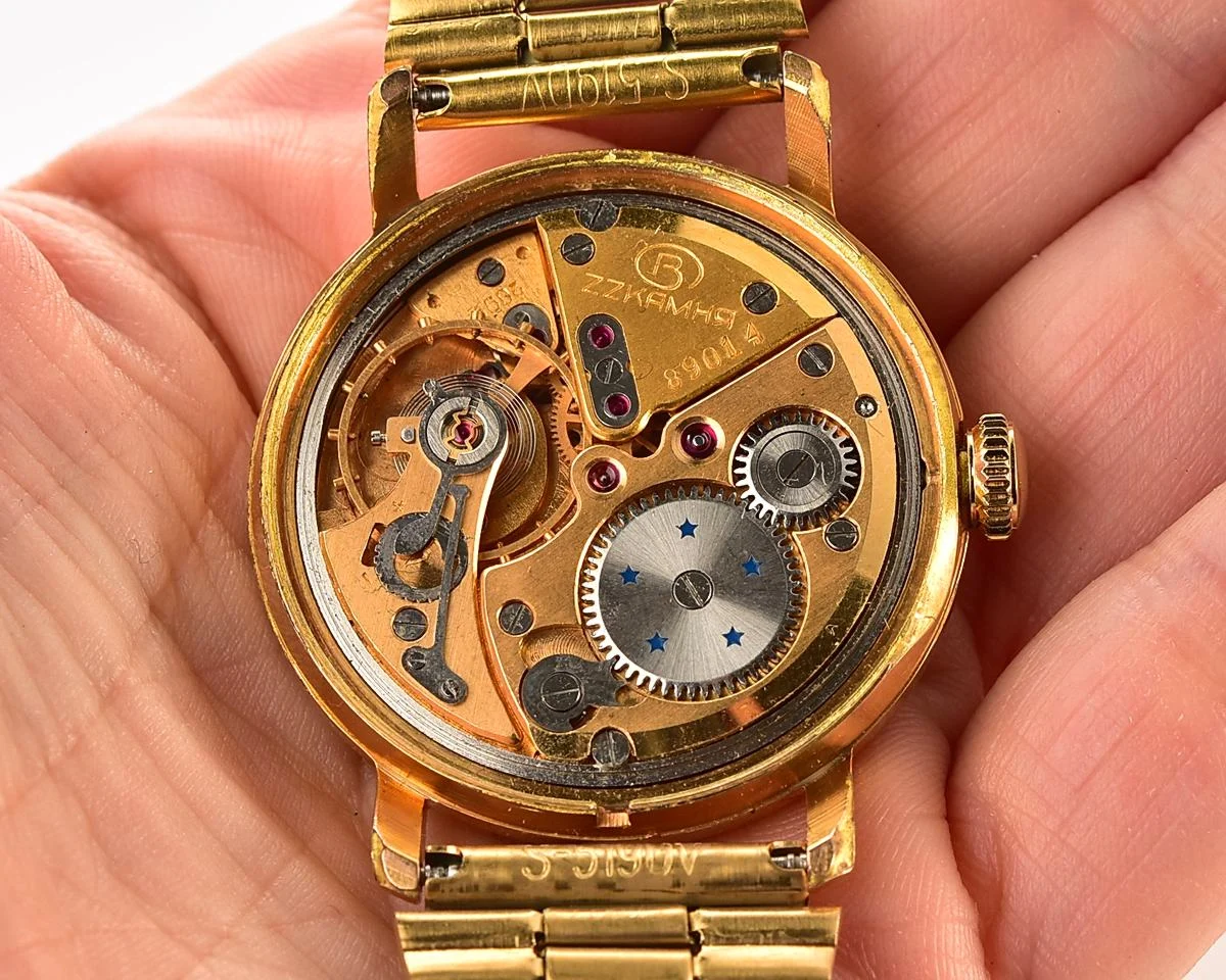 Rare: Excellent Soviet Wostok (Vostok) gold-plated mechanical wristwatch with 22 jewels precision movement