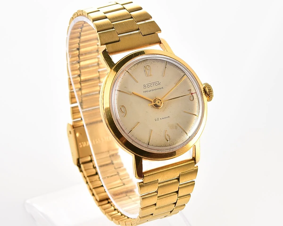 Rare: Excellent Soviet Wostok (Vostok) gold-plated mechanical wristwatch with 22 jewels precision movement