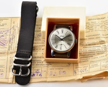 TIME CAPSULE: Soviet mechanical ZiM watch in box – New Old Stock (NOS)!