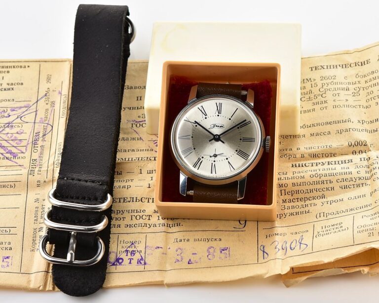 TIME CAPSULE: Soviet mechanical ZiM watch in box – New Old Stock(NOS)!