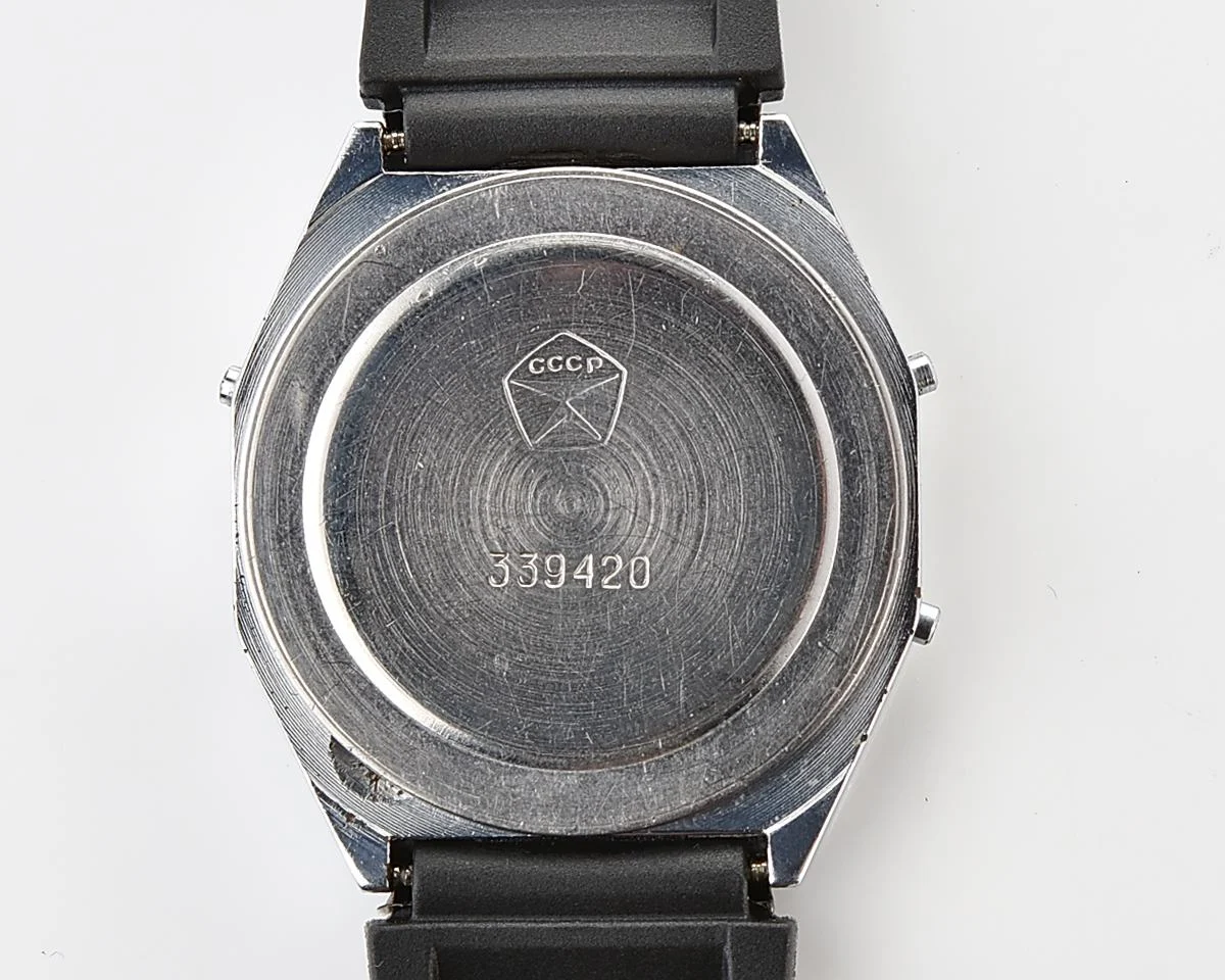 Digital vintage USSR wristwatch Elektronika-52 Signal