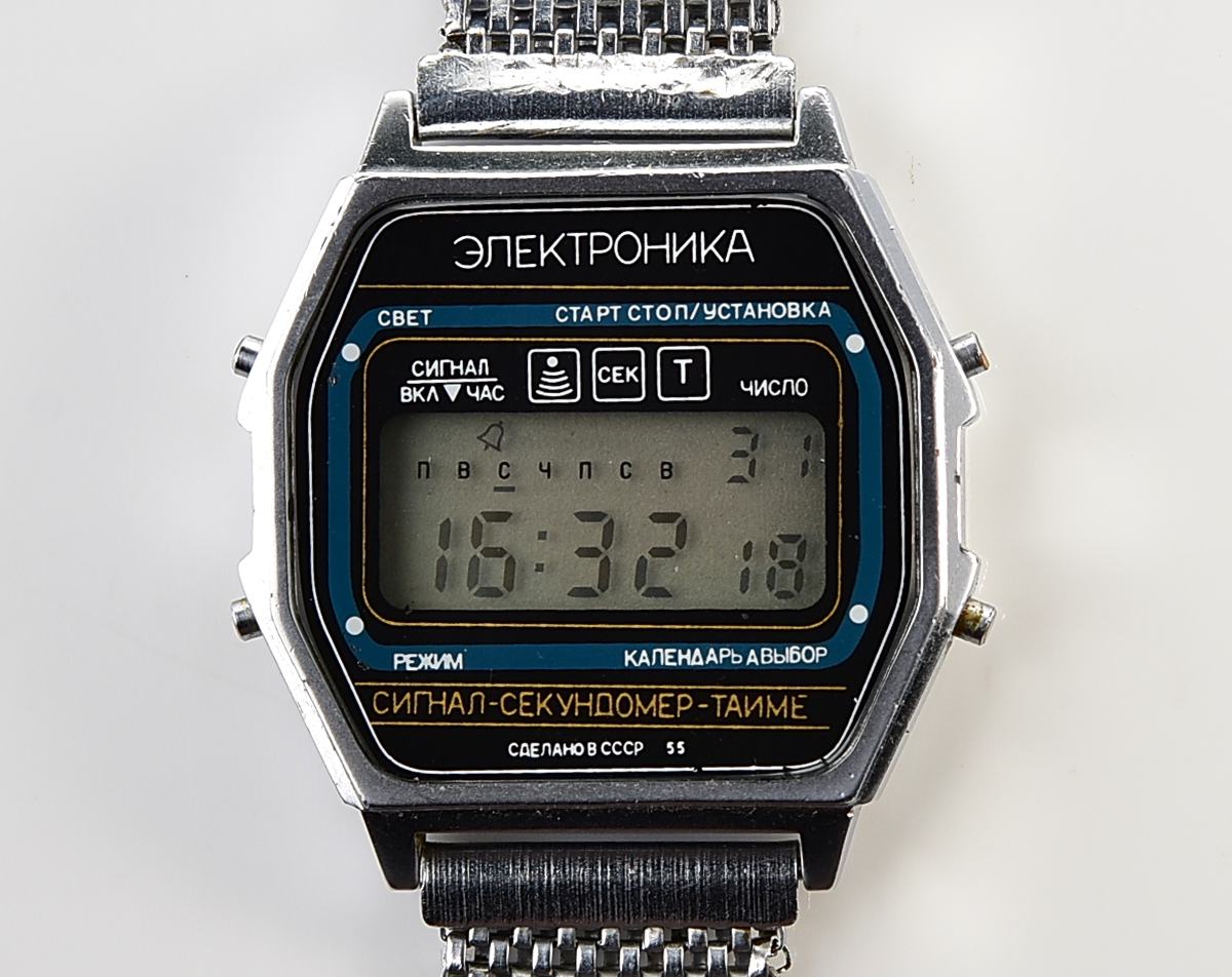 Digital vintage USSR wristwatch Electronika 55 - alarm chronograph