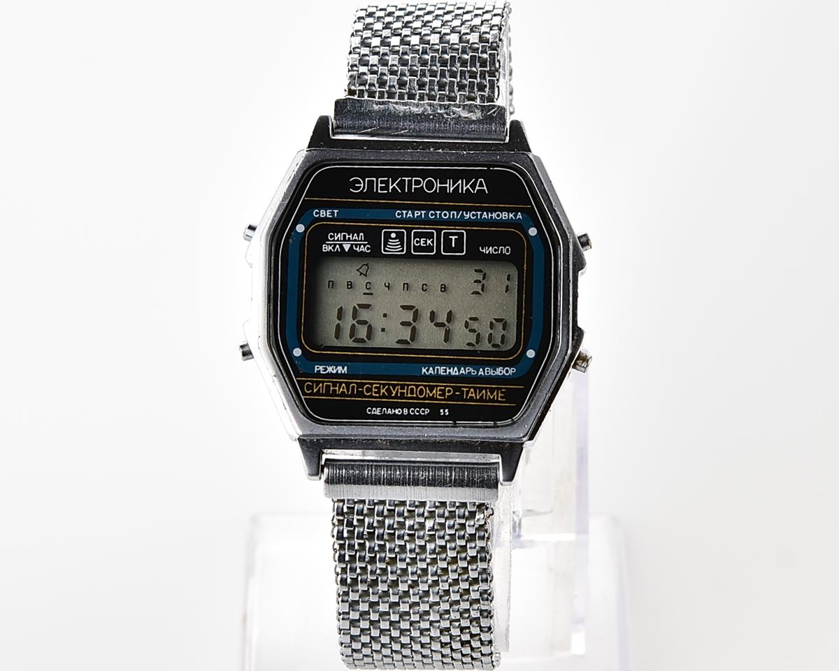 Digital vintage USSR wristwatch Electronika 55 - alarm chronograph
