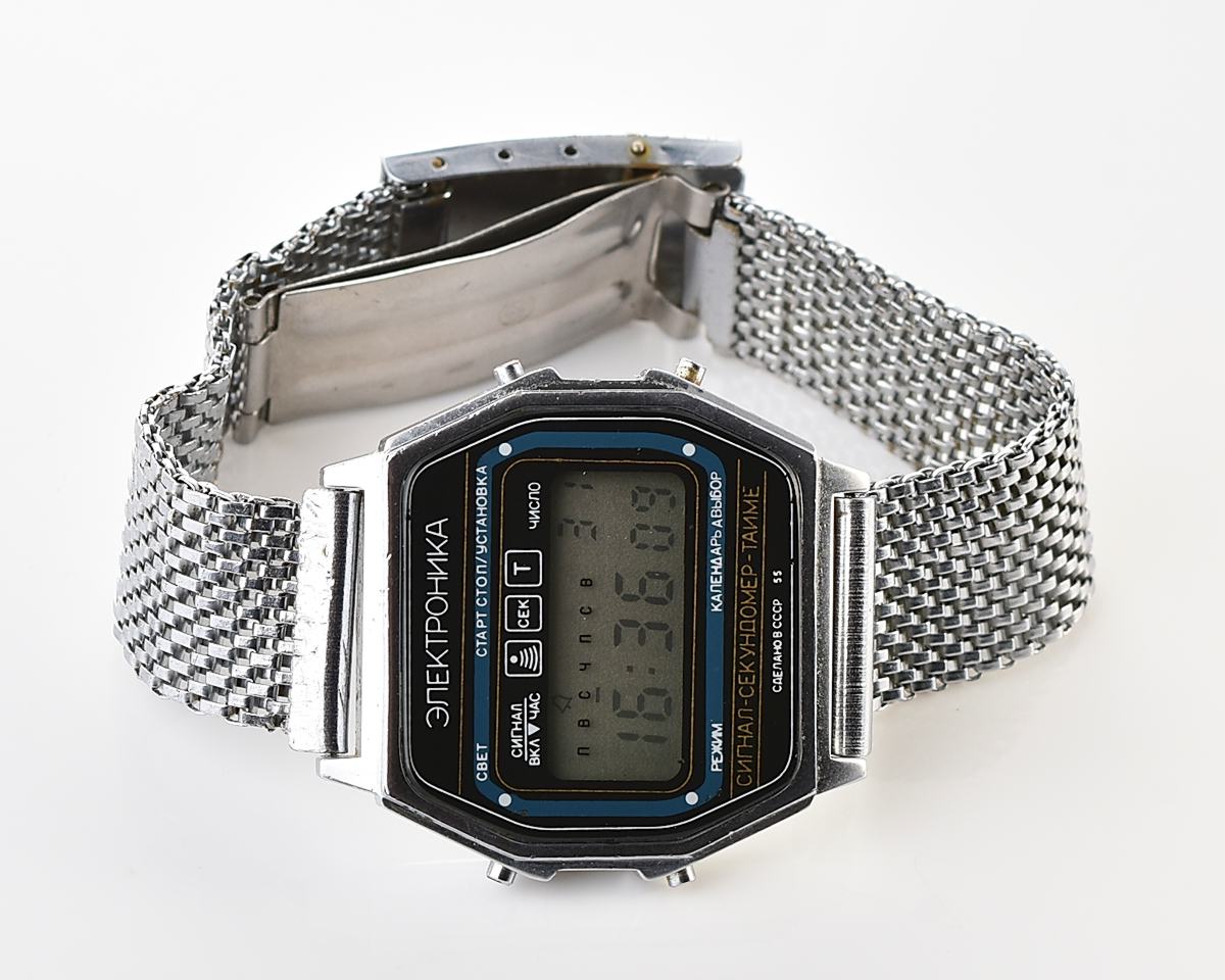 Digital vintage USSR wristwatch Electronika 55 - alarm chronograph