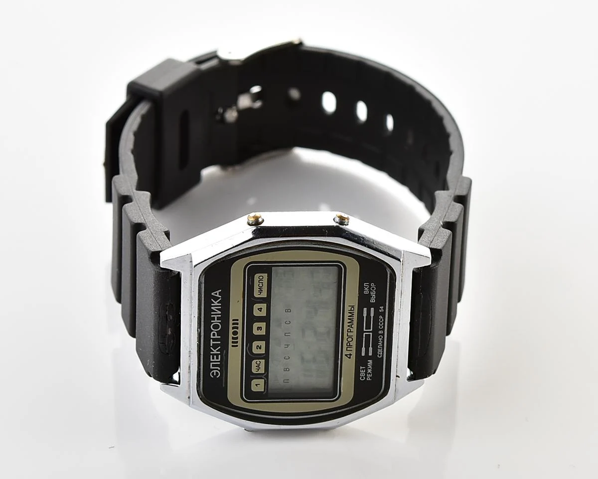 Vintage Soviet USSR digital watch Electronika-54 - 4 alarms
