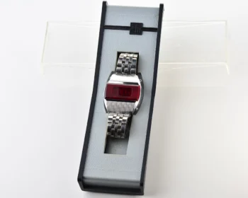 First Red LED Digital Vintage USSR Wrist Watch Electronika E-1 Pulsar!