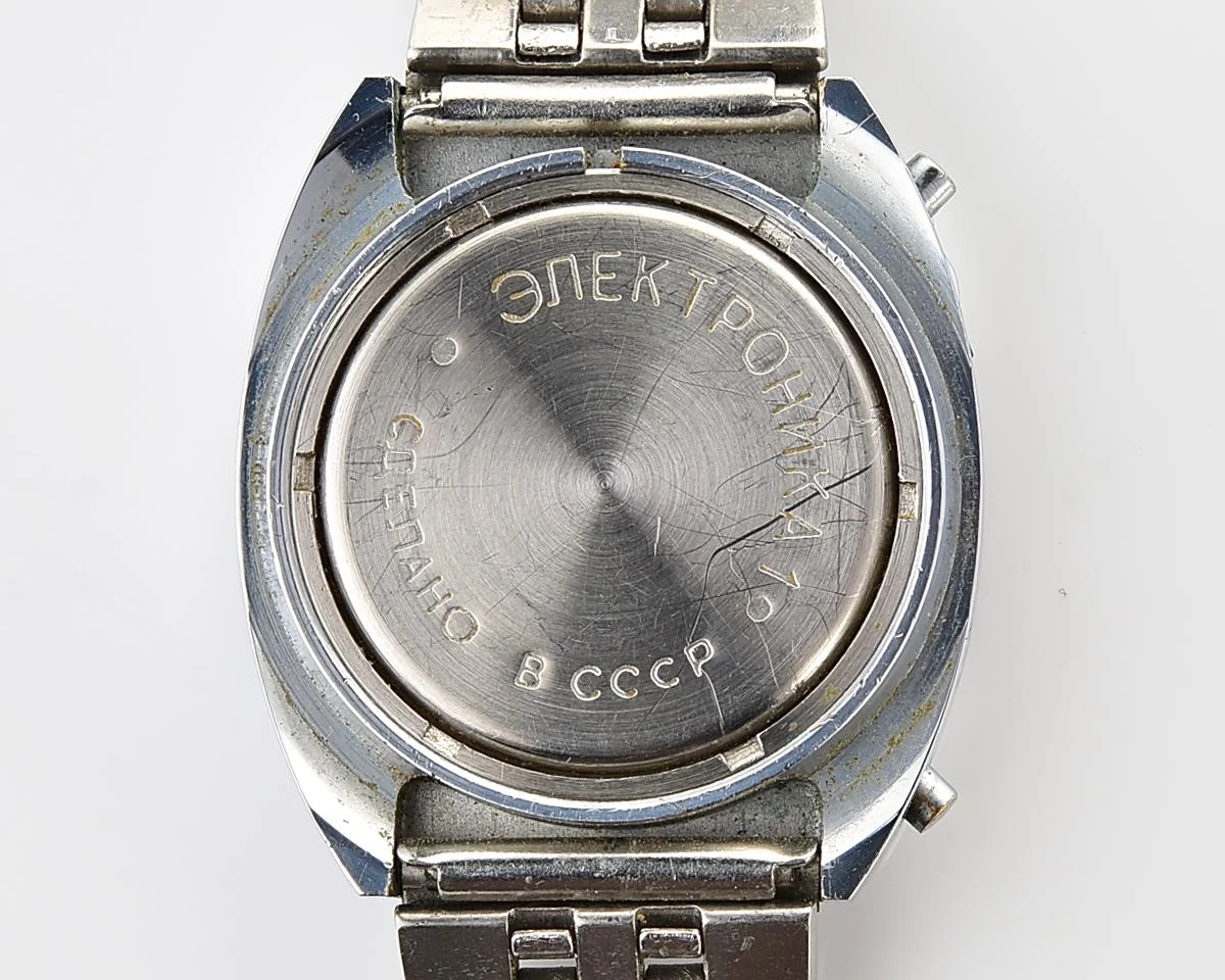 First Red LED Digital Vintage USSR Wrist Watch Electronika E-1 Pulsar!