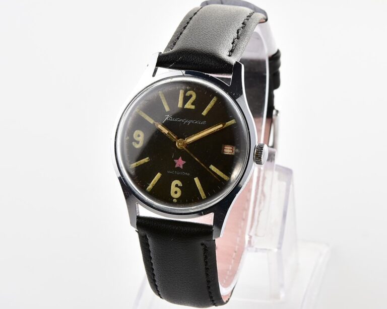 Excellent soviet Vostok Komandirskie mechanical watch - Zakaz MO CCCP!