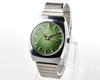 Vintage Soviet Luch mechanical wristwatch