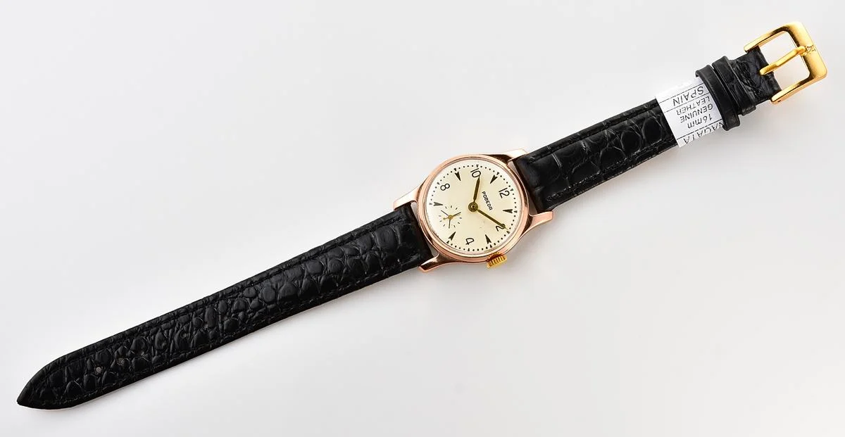 Excellent vintage Soviet mechanical watch Pobeda Zim from the 1950s