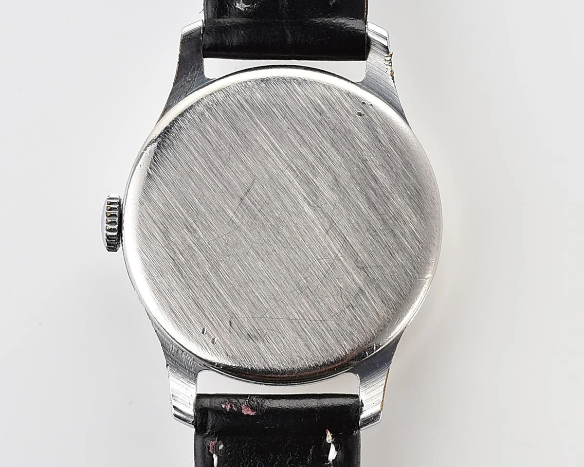Vintage Soviet mechanical Pobeda watch, 1MChZ from the 2nd quarter 1952!