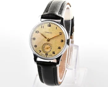Vintage Soviet mechanical Pobeda watch, 1MChZ from the 2nd quarter 1952!
