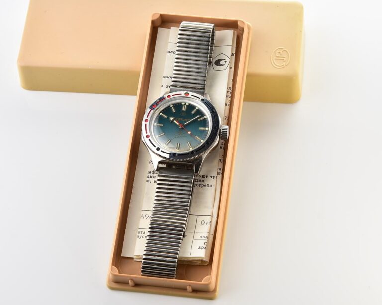 TIME CAPSULE: Vostok Amphibia mechanical watch – New Old Stock(NOS)!