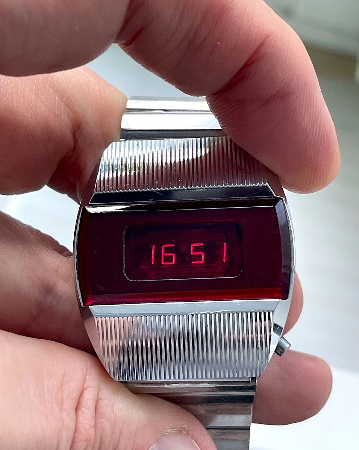 First Red LED Digital Vintage USSR Wrist Watch Electronika E-1 Pulsar with box and passport!