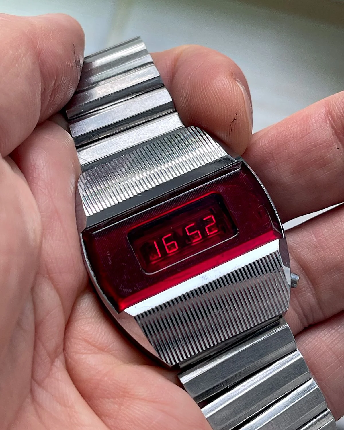 First Red LED Digital Vintage USSR Wrist Watch Electronika E-1 Pulsar with box and passport!