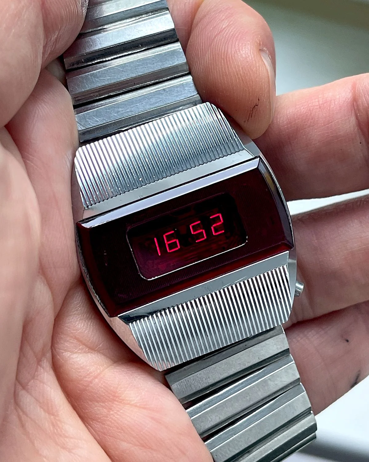 First Red LED Digital Vintage USSR Wrist Watch Electronika E-1 Pulsar with box and passport!