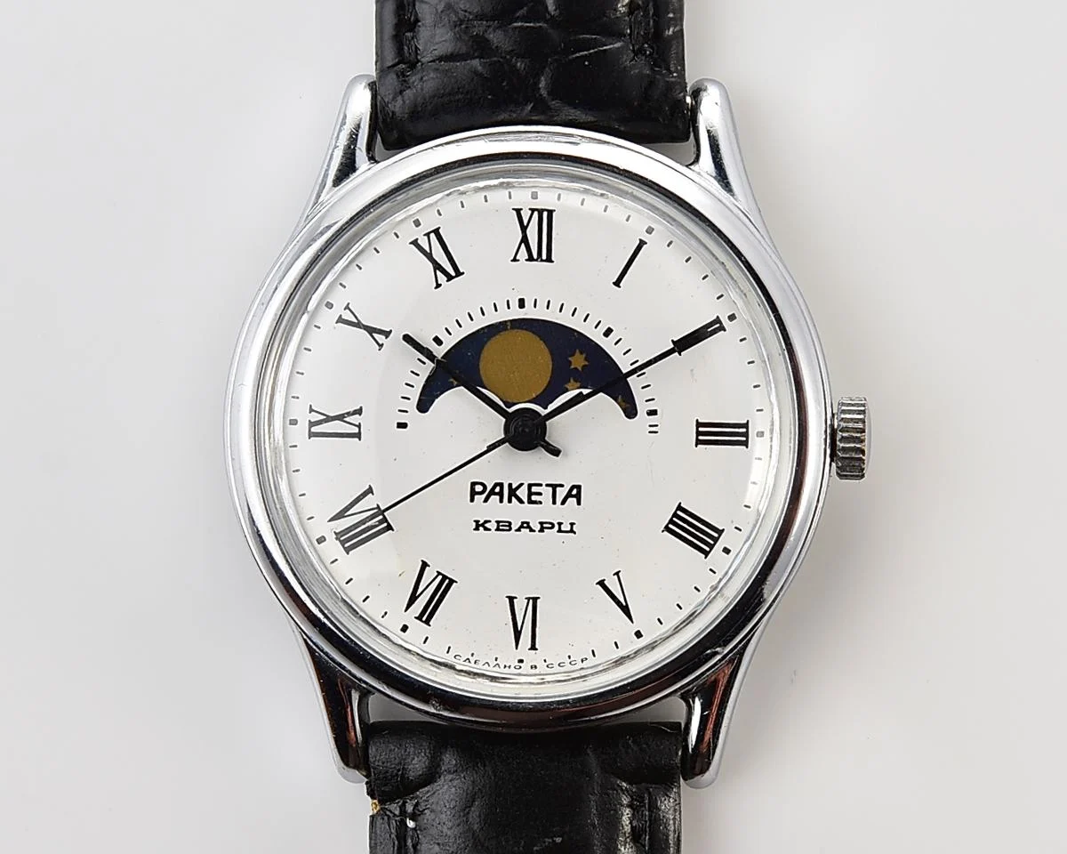 Excellent Soviet Raketa Moon Phases quartz watch