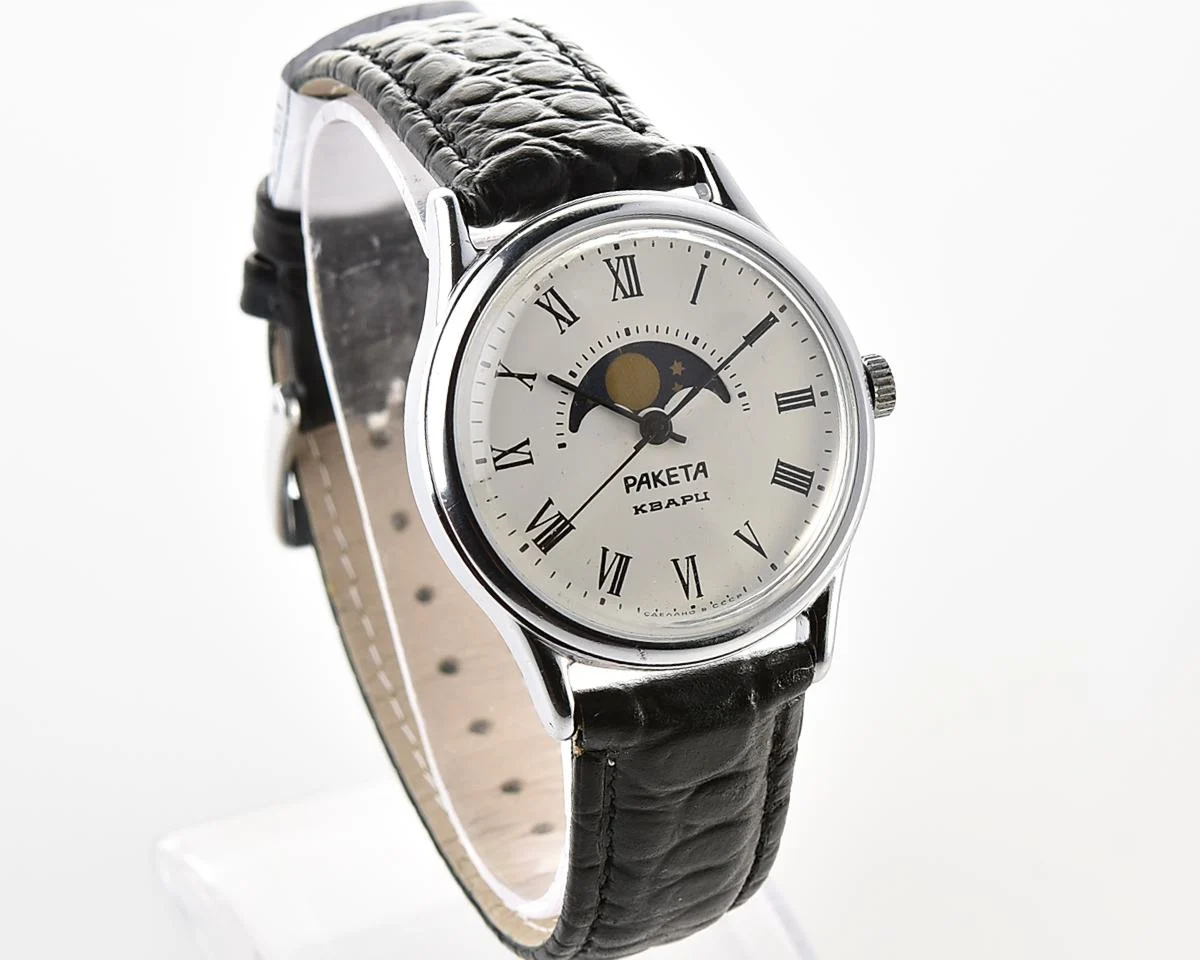 Excellent Soviet Raketa Moon Phases quartz watch