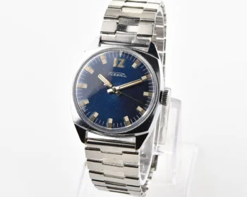 Soviet Raketa vintage mechanical watch with antimagnetic movement 2610!