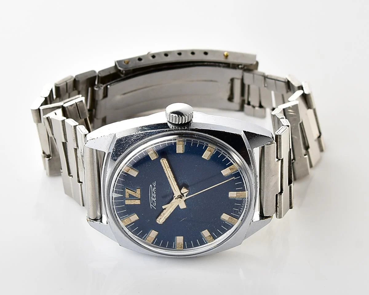 Soviet Raketa vintage mechanical watch with antimagnetic movement 2610!