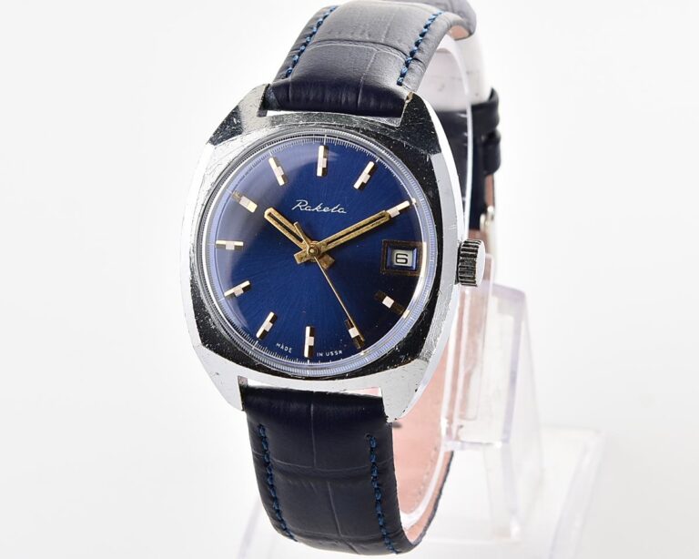 Soviet RAKETA vintage mechanical watch
