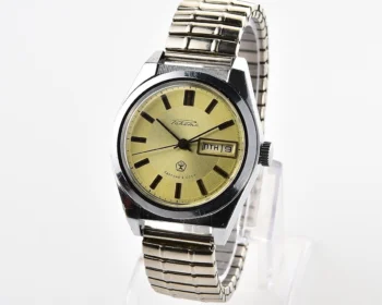 Raketa vintage mechanical wristwatch with double calendar